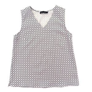 Estelle and Finn V Tank in Black and White Print Crepe Size Small